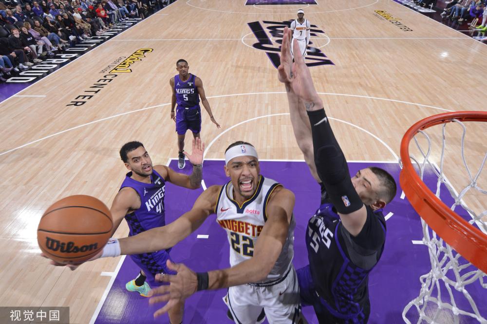 表现受到了 表现受到了