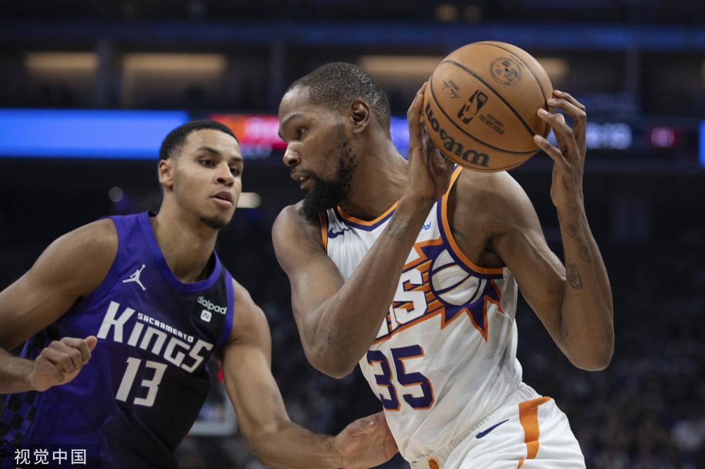 占据主动 占据主动